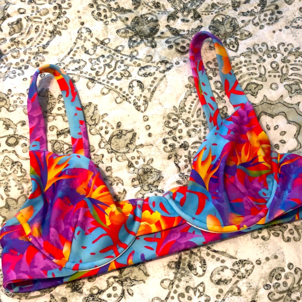 Moana bikini top